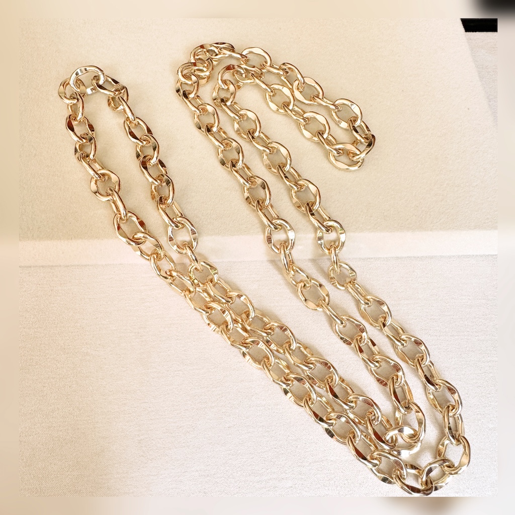 Collar cadena dorada