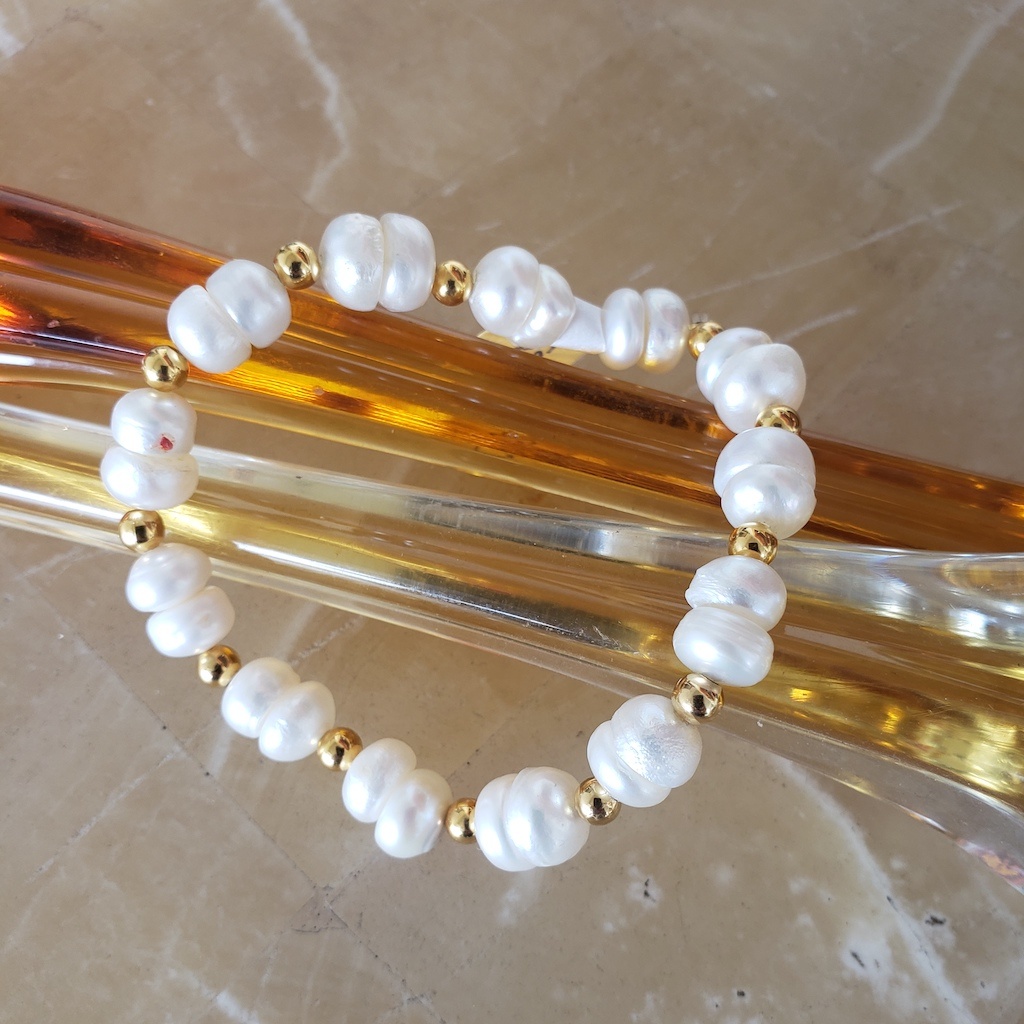 Pulsera perlitas bolitas doradas