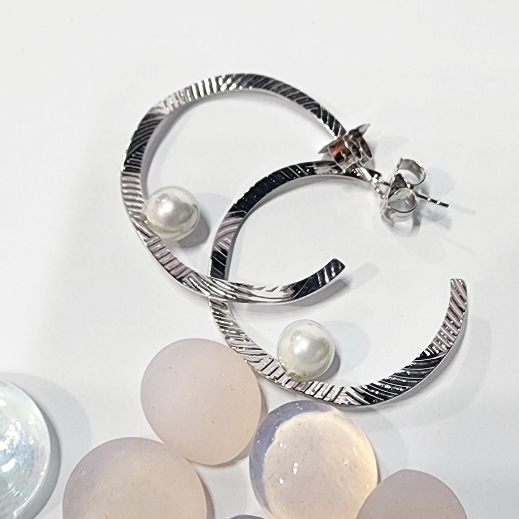 Arracada Perla en luna de plata