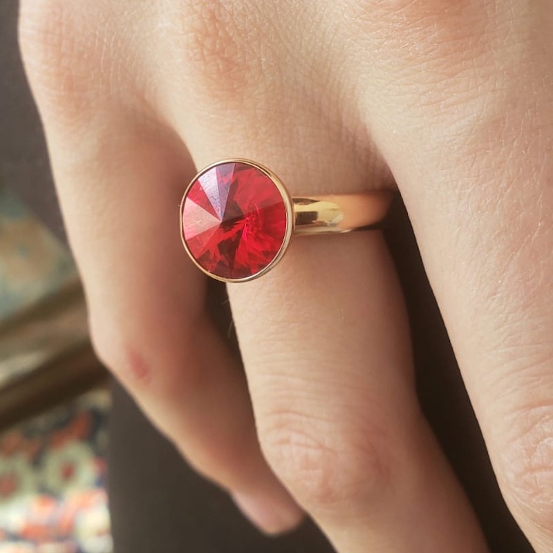Anillo botón rojo  T7